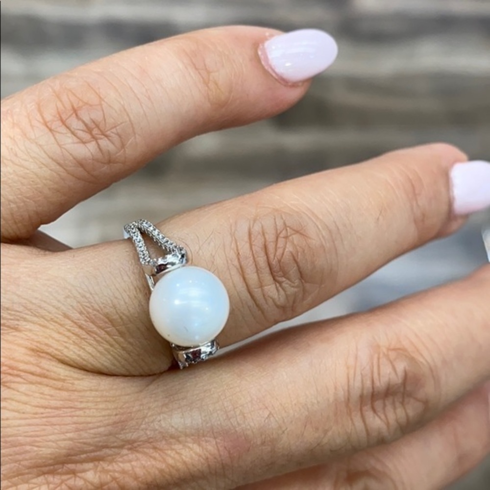 Sterling silver pearl Engagement Ring sizes 5 6 7